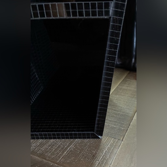 Black Geometric Shelf - Picture 10 of 11